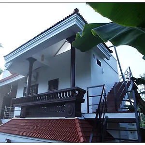aarons-home-stay.kerala-hotels.net/